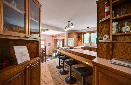 Wentworth-Nord Ski Chalet | Family Chalet on Silver Lake 1 hour from Montreal