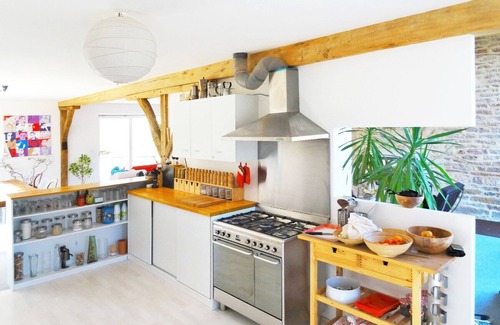 Beurizot Cottage | Family cottage for 5 people with large garden, barbecue and play area!