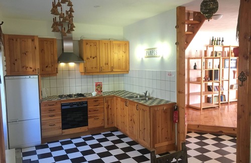 Lafarre House | Family cottage sleeps 5 Pampus