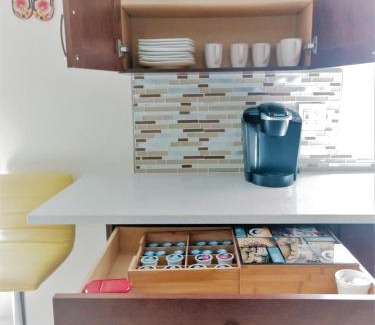 Edgewood House | Family, Couples Retreat near Airport, Cruise Port & Beaches