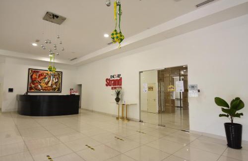 The Strand Apartment | Family Cozy Homestay - Alpha IVF at Strand Mall
