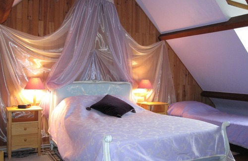 Chateauneuf-la-Foret Bed & Breakfast | Family friendly guest house with a swimming pool, breakfast optional