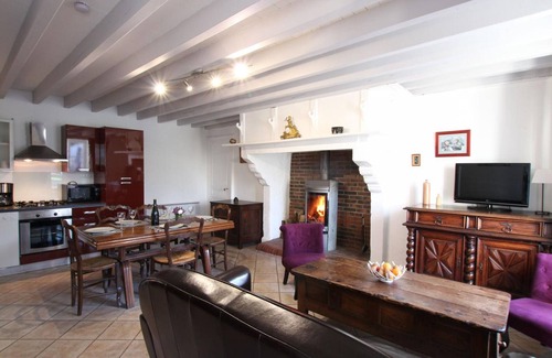 Sainte-Marie-du-Mont Cottage | Family-Friendly Cottage near Utah Beach with Sauna & Bikes