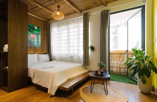 Truc Bach Hostel | Family/Friend room-Lake view,cozy w/2BR,❤️in City- The Autumn Homestay
