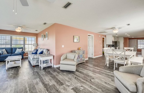 Bid-a-wee Beach House | Family-Friendly Cottage Home Steps Away from the Beach