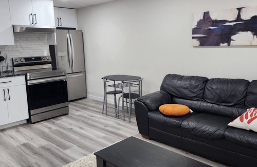 Northwest Calgary Apartment | Family Friendly 2-Bedroom Oasis Awaits!