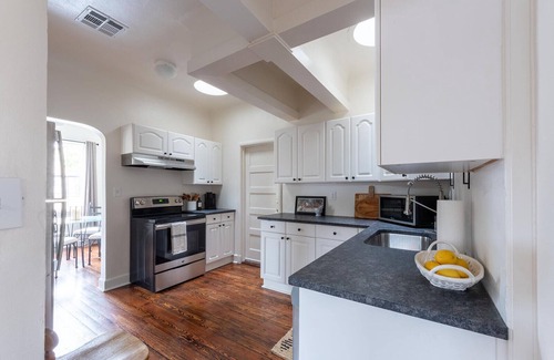 Algiers Point House | Family Friendly 3BR in Historic Neighborhood Near French Quarter, Parking