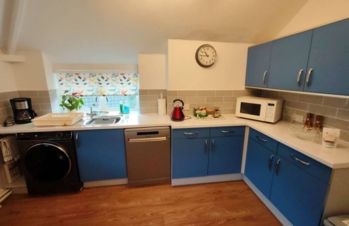 Loddon Apartment | Family friendly apartment on top floor of Norfolk mansion close to all amenities