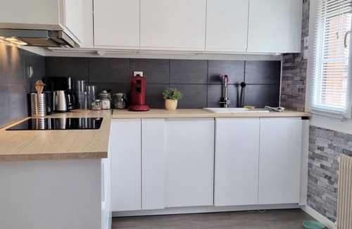 Dunkirk Cottage | Family-Friendly Cottage Near Malo-les-Bains Beach with Garden and Garage