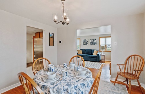 Brookline House | Family Friendly Cozy Home with Deck, AC, Wi-Fi, Private Garage in Brookline