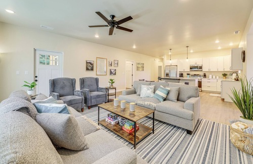 Florence House | Family-Friendly Florence Home: 3 Mi to the Coast!