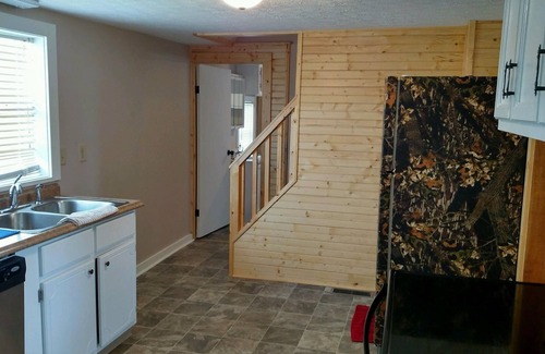 Burkesville Cabin | Family Friendly for all ages!