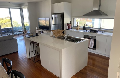 Jan Juc House | Family friendly getaway within close proximity to Torquay & the Surf Coast.