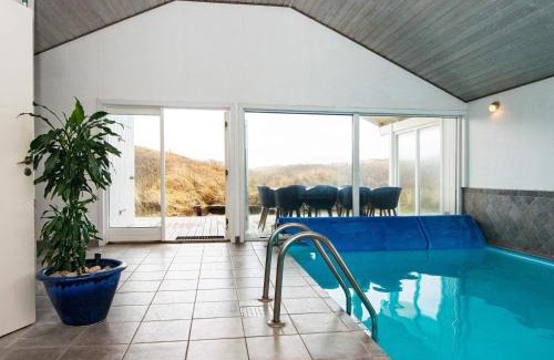 Henne Strand House | Family-friendly Haven with Pool - By Traum Ferienwohnungen