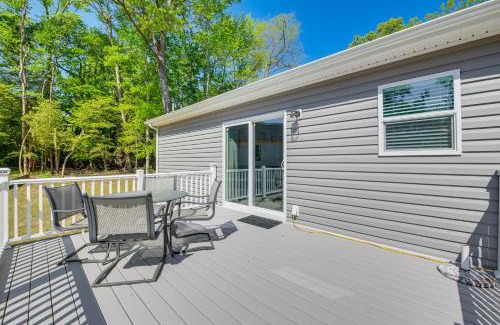 Colonial Beach House | Family-Friendly Home with Deck Near Colonial Beach!