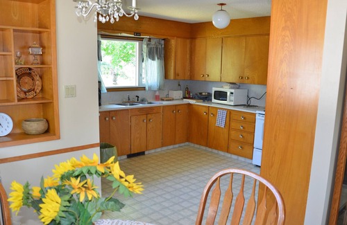 Banff Trail House | Family friendly home, 2bedroom with one queen bed in eachroom, big livingroom