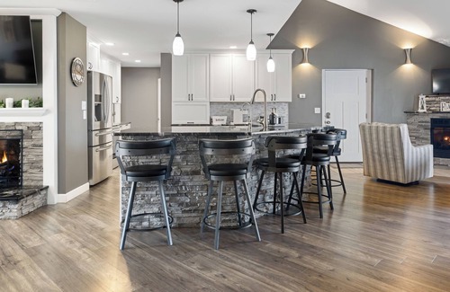 Rochelle House | Family-Friendly home in Rochelle, IL