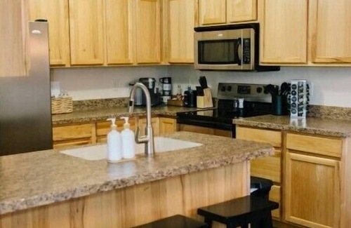 Helena House | Family-Friendly Home w/Access to Trails, Play Room & Home Gym