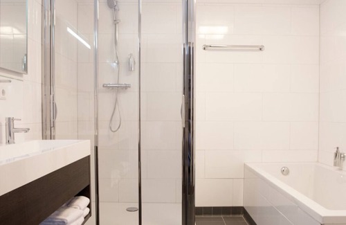 Bosgebied Hotel | Family-Friendly Hotel Stay in Soest, Free Parking Near City and Forest