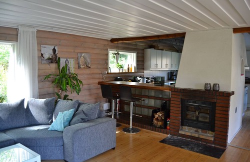 Kummelnas House | Family-friendly house with jacuzzi near lake, sea, nature and Stockholm