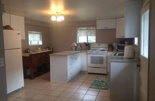 Clare Cabin | Family-friendly lakefront cabin with large outdoor space!