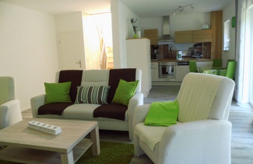 Muritz House | Family-friendly, modern holiday home near the beach