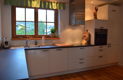 Schuttdorf House | Family-friendly modern country house
