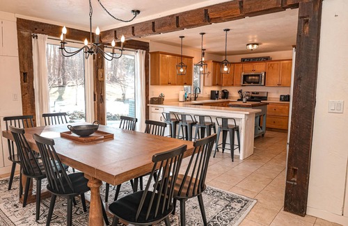 La Porte House | Family Friendly Retreat, sleeps 12+, Pole Barn with games, Large inground pool