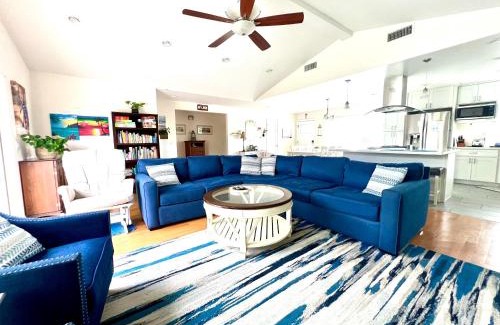 College West House | Family Friendly Retreat with Yard and Play Area, 2000 sq ft, AC, Fiber Optic WiFi