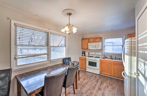 Rockford House | Family-Friendly Rockford Home with Private Yard!