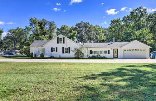 Toledo House | Family-Friendly Toledo Retreat with Spacious Yard!