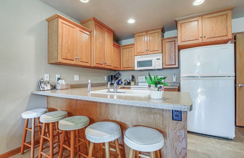 Butte Des Morts Apartment | Family-Friendly Unit: 8 Mi to Appleton Downtown!