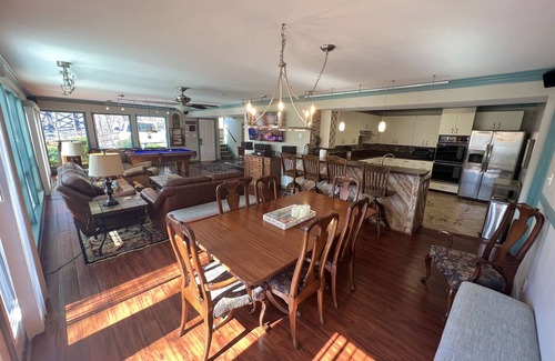 Lynchburg House | "Family-Friendly Retreat Near Downtown Lynchburg and Liberty"