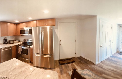 Kenyon House | Family Friendly get away by the coast with the pool to relax at in the evening
