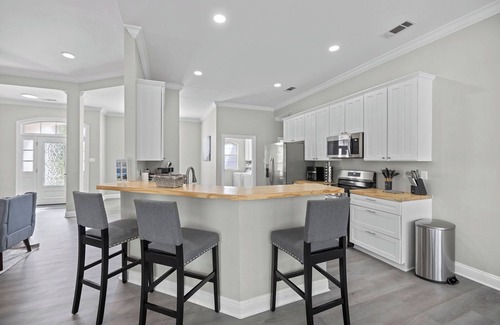 Ponchatoula House | Family-Friendly with Game Room & Screened-In Pool