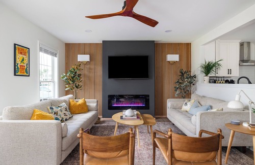 Thompson's Station House | Family FUN! Luxury Touches, Mini Golf, Firepit, Fully Loaded
