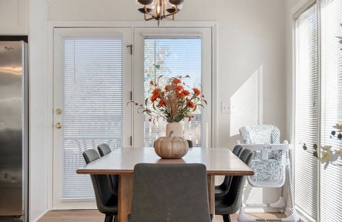 West Omaha House | Family Gem with swimming pool andnArcade game.