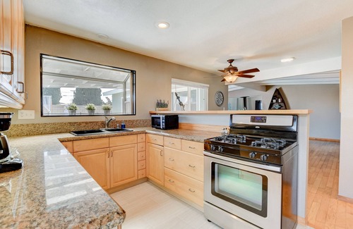 Clairemont House | Family Getaway ★ Pool & Hot-tub ★ HVAC ★ 4BD & Central