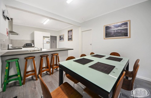 Portland House | Family getaway with room to park the boat