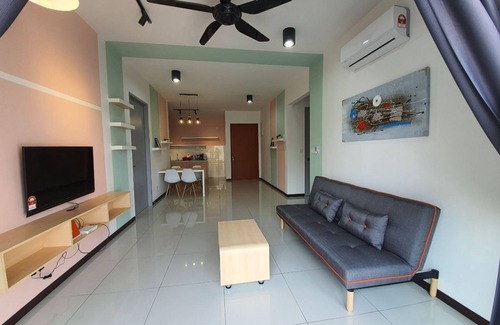 Kampung Bagan Dalam Condo | ❤️ Family & Group | Superb Poolview | PG Sentral #8pax ❤️