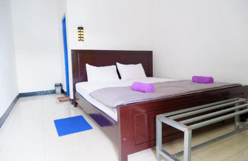 Moni House | Family Guest House Moni
