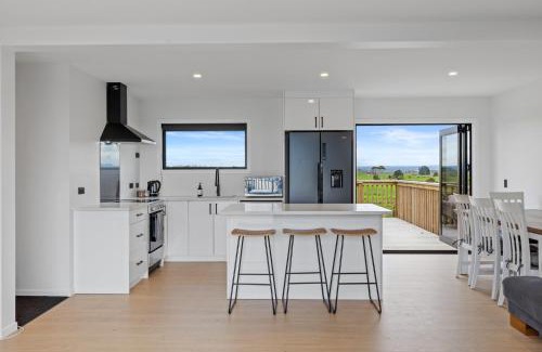Pukehina House | Family Holiday at the Beach!