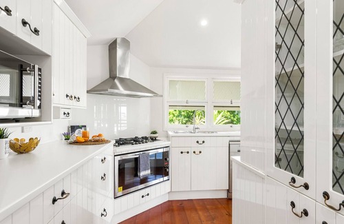Balmoral House | Family Home in Balmoral - Family Stays