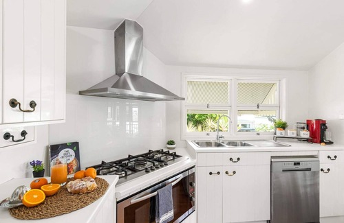 Balmoral House | Family Home in Balmoral - Family Stays