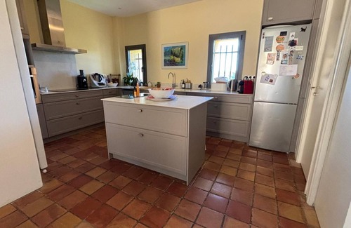 Est House | Family home in quiet Aix en Provence country side ! Pool & Calm !