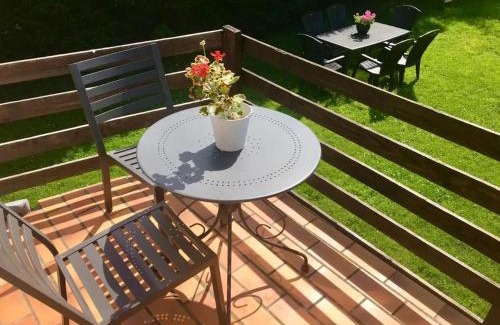 Thon-Samson House | Family home in Thon, garden and terrace 100 m²