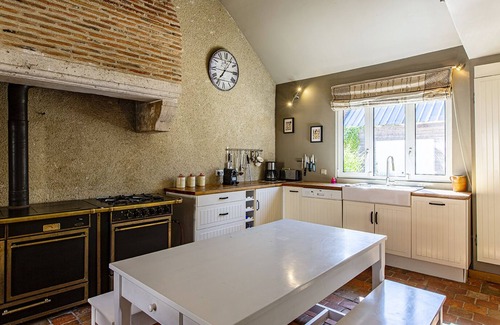 Seris House | Family home near Chambord sleeps 10