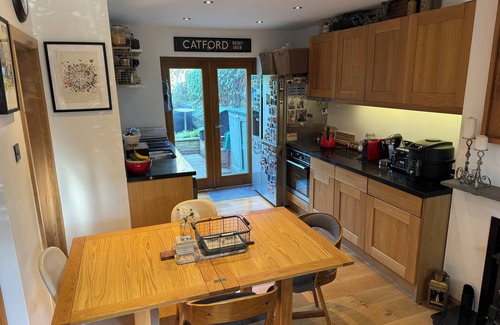 Richmond-upon-Thames House | Family home near Ham House and the River Thames