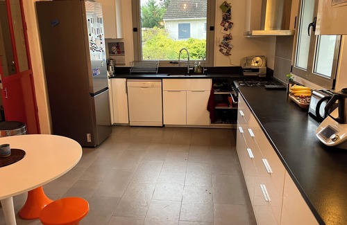 Garches House | Family home near train station