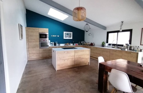 Saze House | Family home of over 300m2 in a Gard village 10 minutes from Avignon!